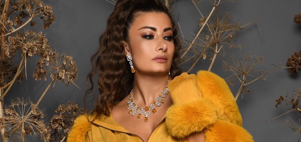 NATC_Jewels_monaco_woman